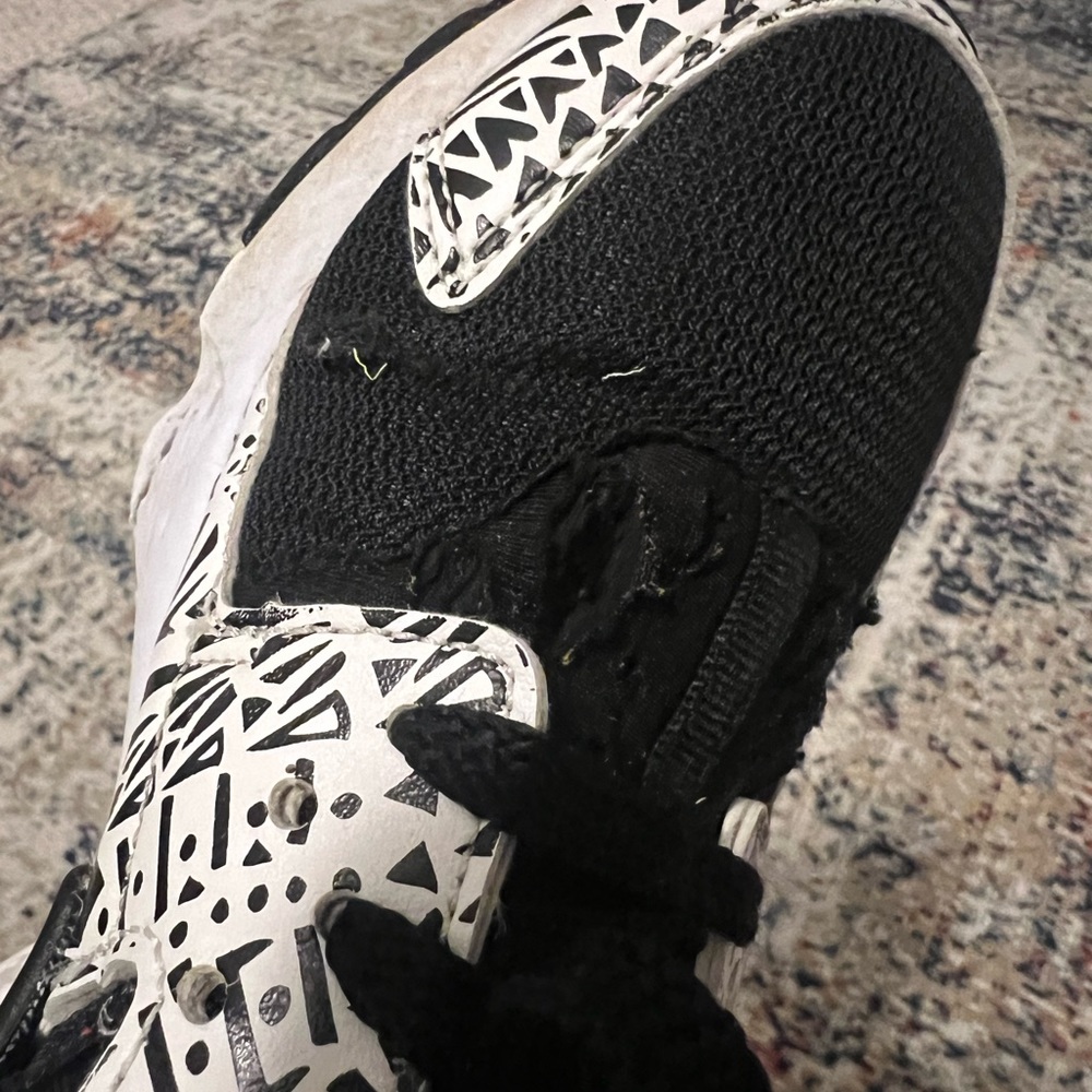 Women Air Huarache - Picture 10 of 11